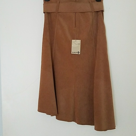 Luly K Skirt - Picture 2 of 4
